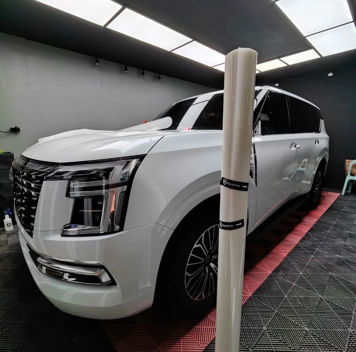 Minimalist design elements